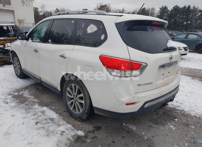Photo 3 of 2014 Nissan Pathfinder SL (VIN 5N1AR2MM6EC629671)