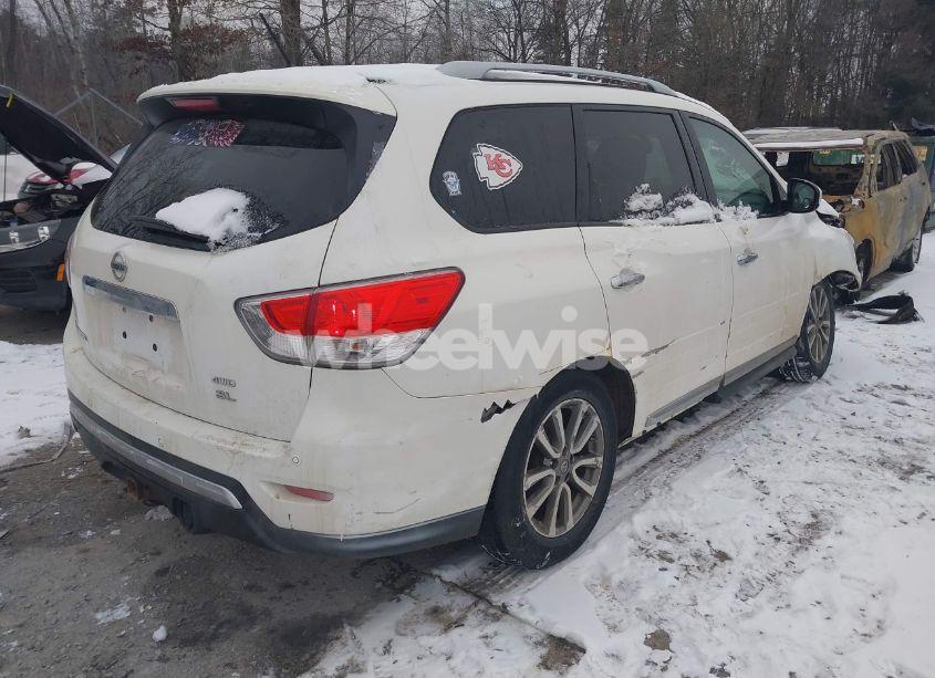 Photo 4 of 2014 Nissan Pathfinder SL (VIN 5N1AR2MM6EC629671)