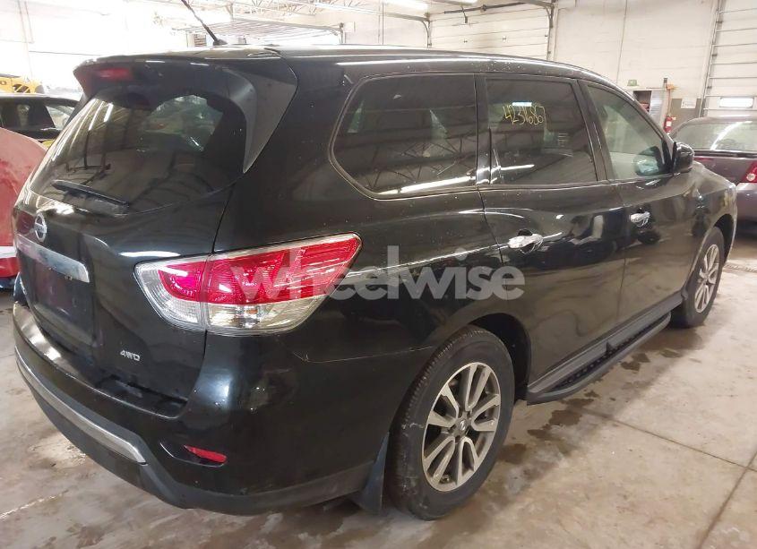 Photo 4 of 2014 Nissan Pathfinder S (VIN 5N1AR2MM6EC648673)
