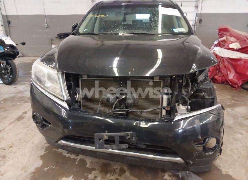 Photo 6 of 2014 Nissan Pathfinder S (VIN 5N1AR2MM6EC648673)