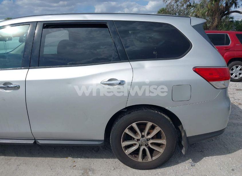 Photo 11 of 2014 Nissan Pathfinder S (VIN 5N1AR2MM6EC679034)