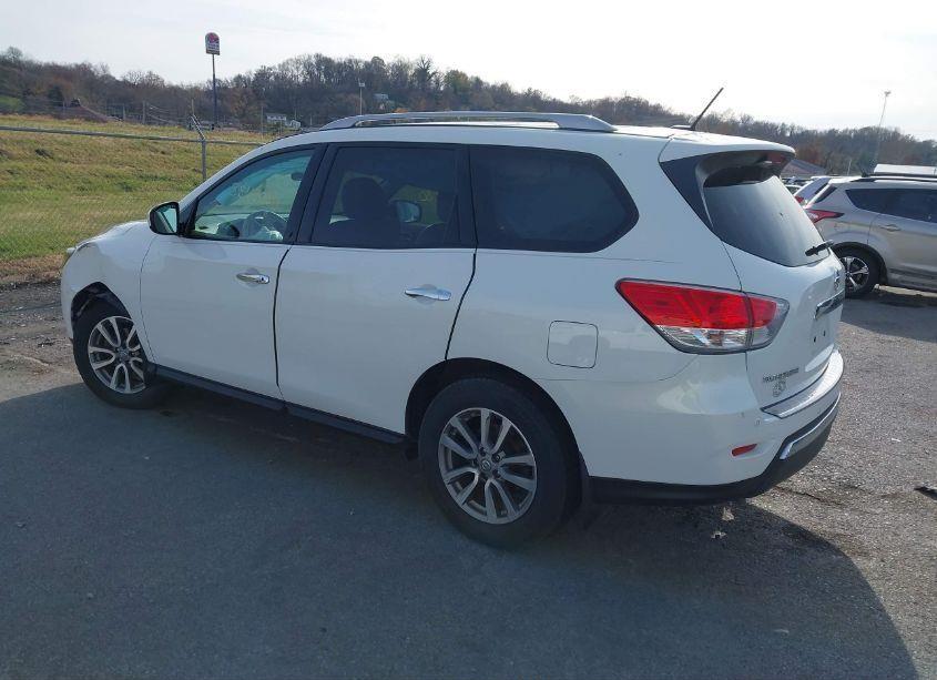 Photo 3 of 2014 Nissan Pathfinder SV (VIN 5N1AR2MM6EC720617)