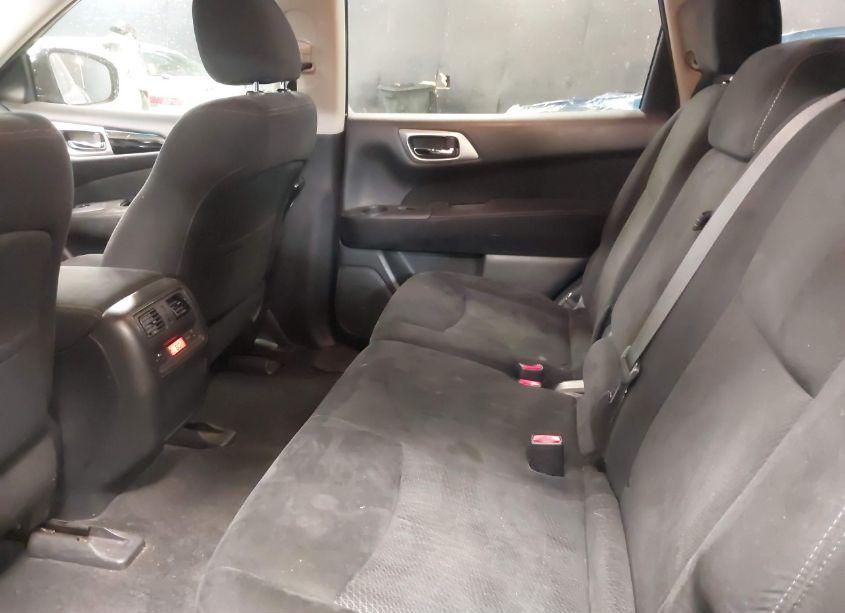 Photo 8 of 2014 Nissan Pathfinder SV (VIN 5N1AR2MM6EC721346)