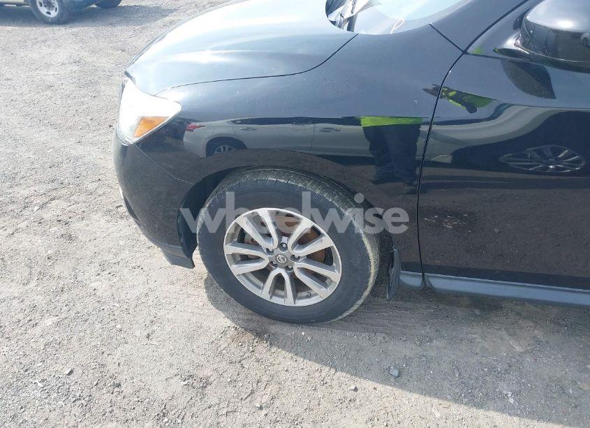 Photo 6 of 2014 Nissan Pathfinder SV (VIN 5N1AR2MM6EC727759)