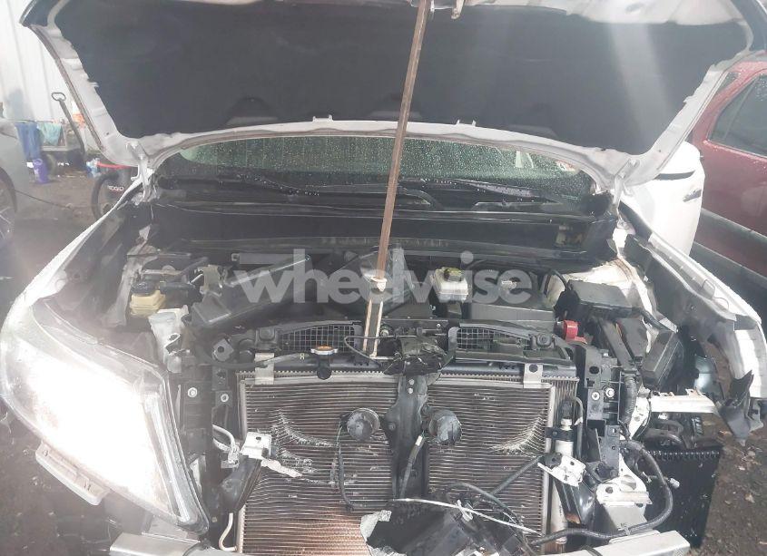 Photo 10 of 2015 Nissan Pathfinder SV (VIN 5N1AR2MM6FC611205)