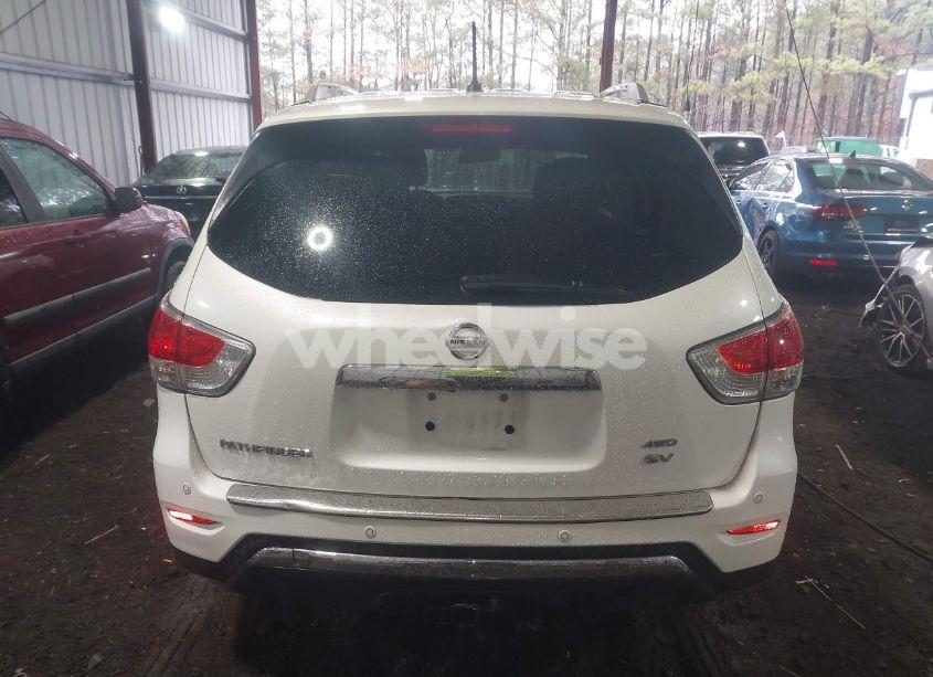 Photo 16 of 2015 Nissan Pathfinder SV (VIN 5N1AR2MM6FC611205)