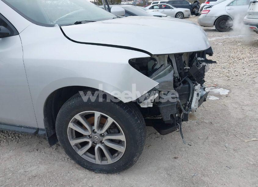 Photo 17 of 2015 Nissan Pathfinder SV (VIN 5N1AR2MM6FC652630)