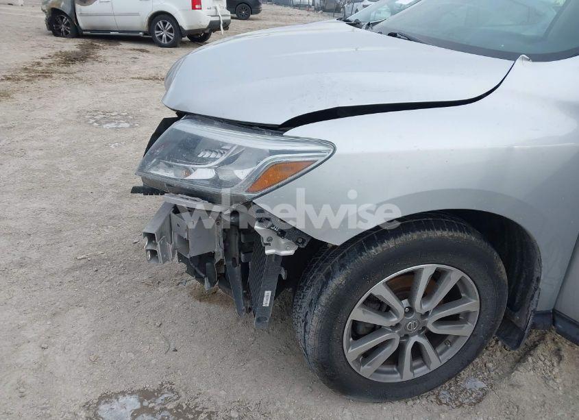 Photo 18 of 2015 Nissan Pathfinder SV (VIN 5N1AR2MM6FC652630)