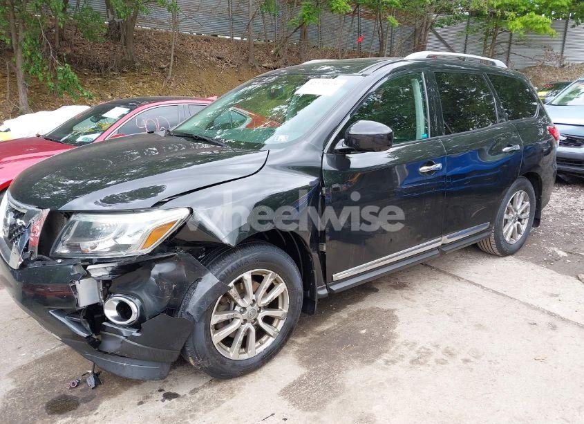 Photo 2 of 2015 Nissan Pathfinder SL (VIN 5N1AR2MM6FC658685)