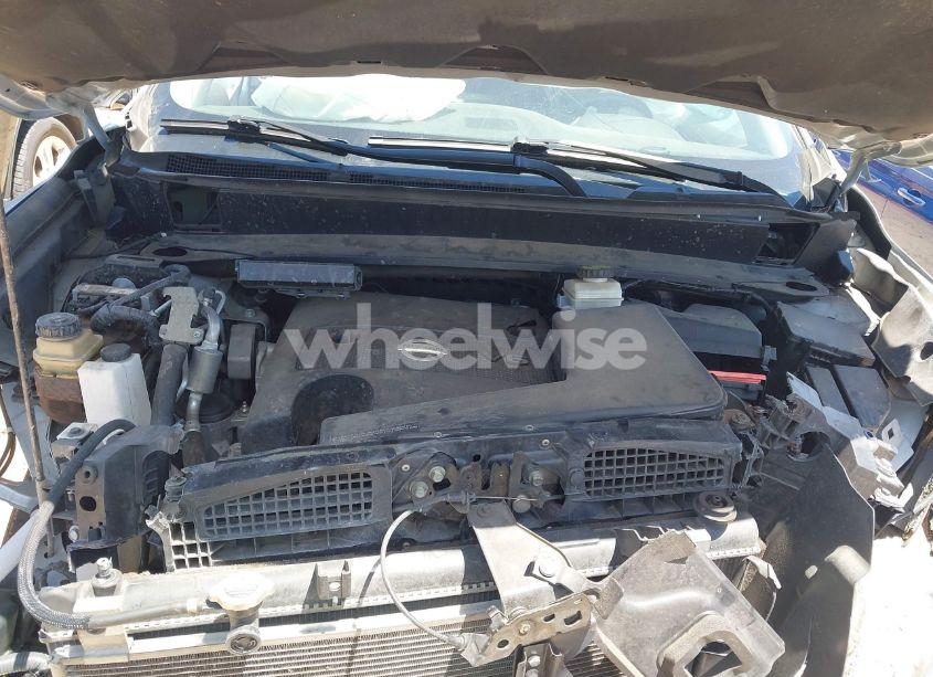 Photo 10 of 2015 Nissan Pathfinder SV (VIN 5N1AR2MM6FC668911)