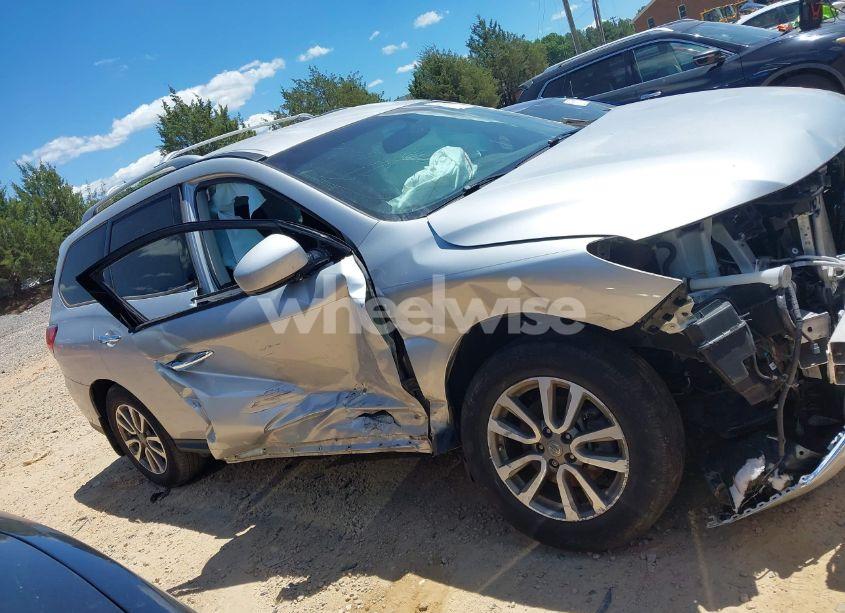 Photo 13 of 2015 Nissan Pathfinder SV (VIN 5N1AR2MM6FC668911)