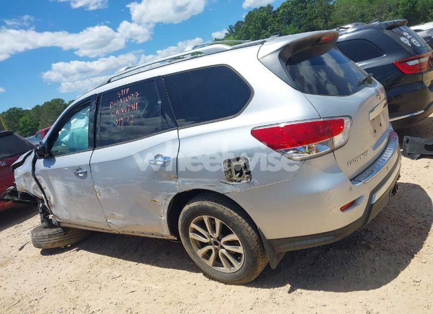 Photo 14 of 2015 Nissan Pathfinder SV (VIN 5N1AR2MM6FC668911)