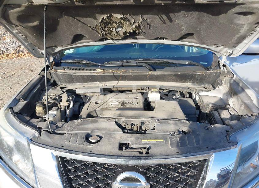 Photo 10 of 2016 Nissan Pathfinder PLATINUM/S/SL/SV (VIN 5N1AR2MM6GC629527)