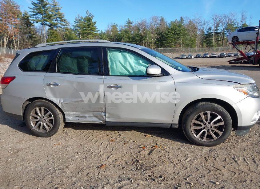 Photo 13 of 2016 Nissan Pathfinder PLATINUM/S/SL/SV (VIN 5N1AR2MM6GC629527)