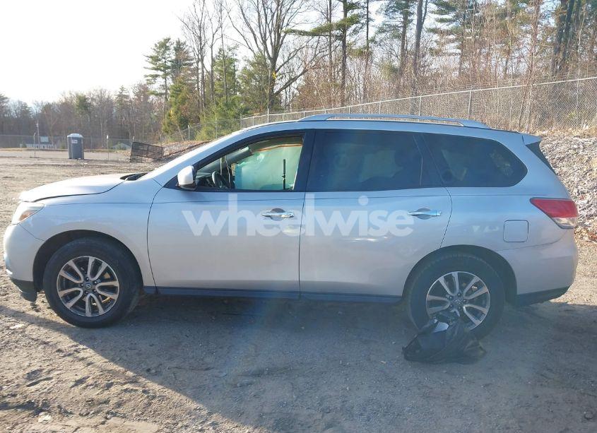 Photo 14 of 2016 Nissan Pathfinder PLATINUM/S/SL/SV (VIN 5N1AR2MM6GC629527)