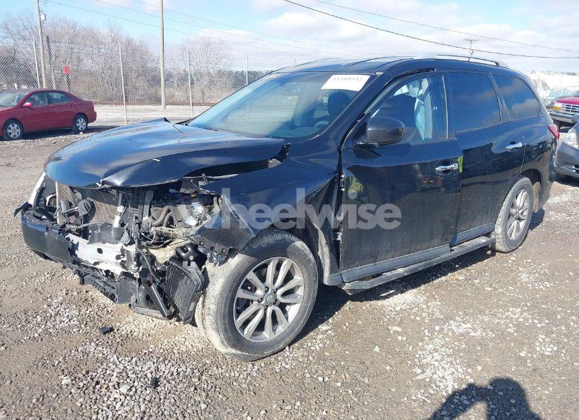 Photo 2 of 2016 Nissan Pathfinder PLATINUM/S/SL/SV (VIN 5N1AR2MM6GC641693)