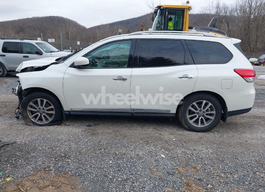 Photo 14 of 2016 Nissan Pathfinder SL (VIN 5N1AR2MM6GC647431)