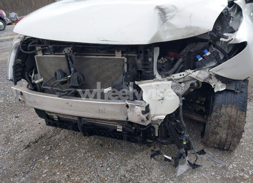 Photo 6 of 2016 Nissan Pathfinder SL (VIN 5N1AR2MM6GC647431)