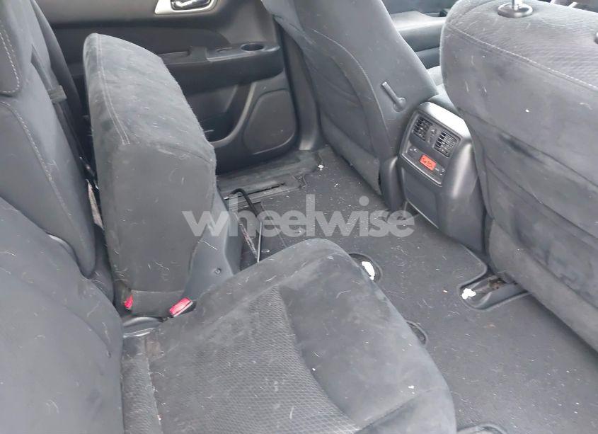 Photo 8 of 2016 Nissan Pathfinder S (VIN 5N1AR2MM6GC652628)