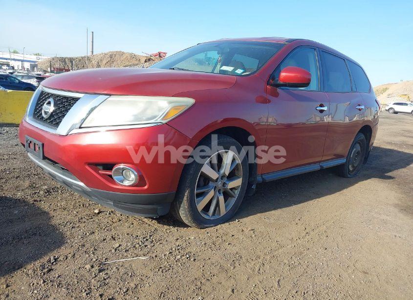 Photo 2 of 2013 Nissan Pathfinder S (VIN 5N1AR2MM7DC602719)