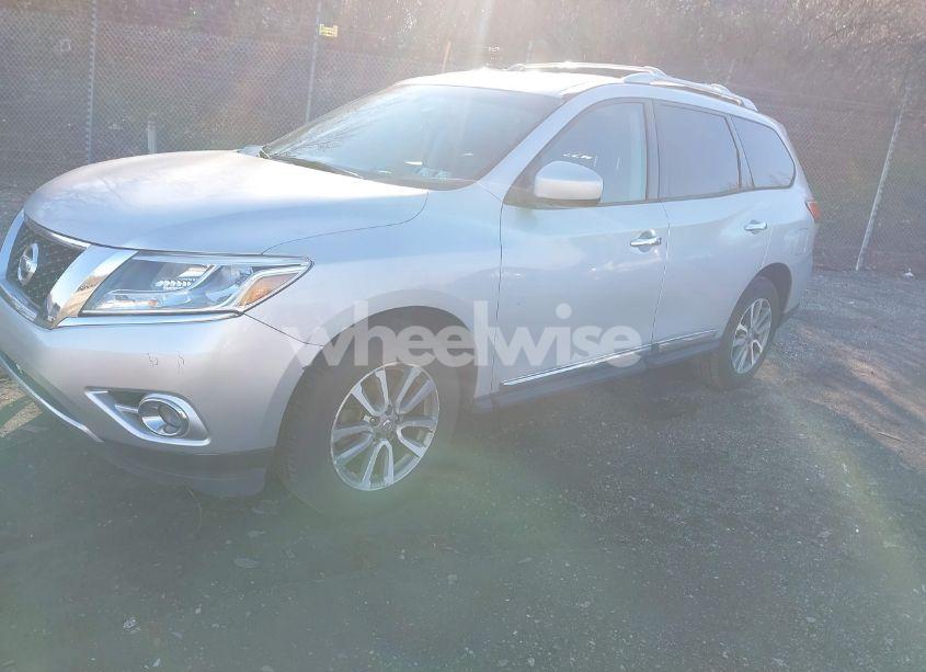Photo 2 of 2013 Nissan Pathfinder S/SV/SL/PLATINUM (VIN 5N1AR2MM7DC613980)
