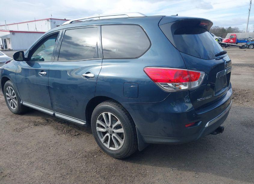 Photo 3 of 2013 Nissan Pathfinder SV (VIN 5N1AR2MM7DC680983)