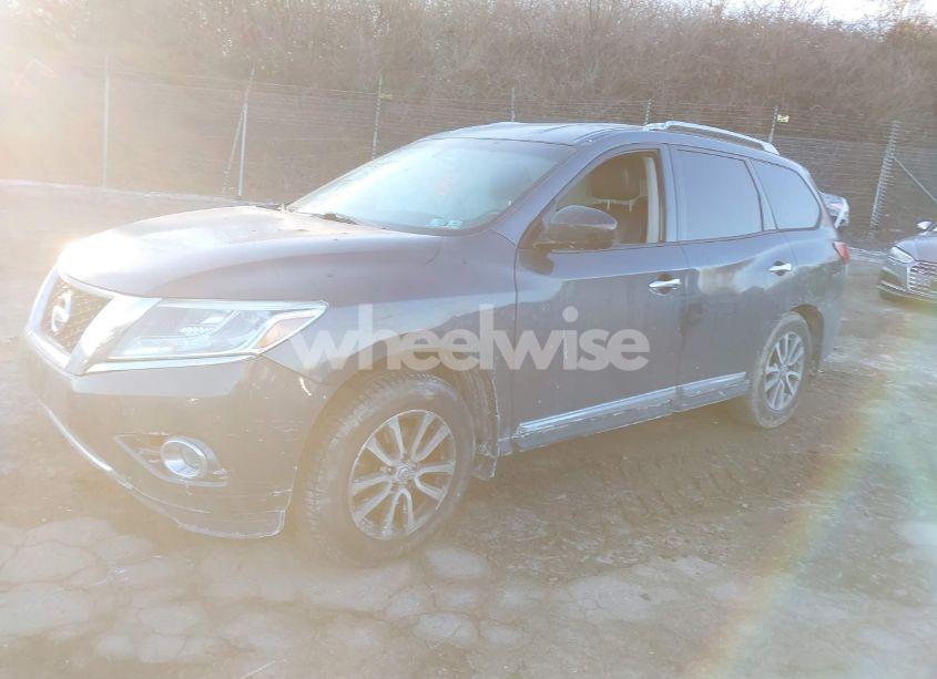 Photo 2 of 2013 Nissan Pathfinder SL (VIN 5N1AR2MM7DC681759)