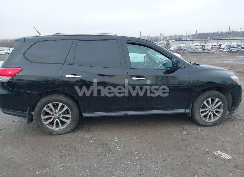 Photo 6 of 2013 Nissan Pathfinder SV (VIN 5N1AR2MM7DC683091)