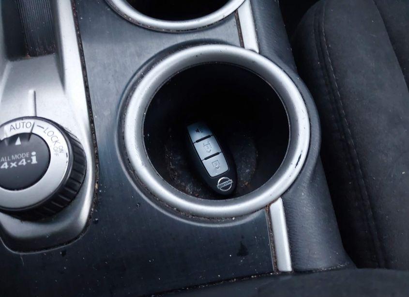 Photo 11 of 2014 Nissan Pathfinder SV (VIN 5N1AR2MM7EC622664)