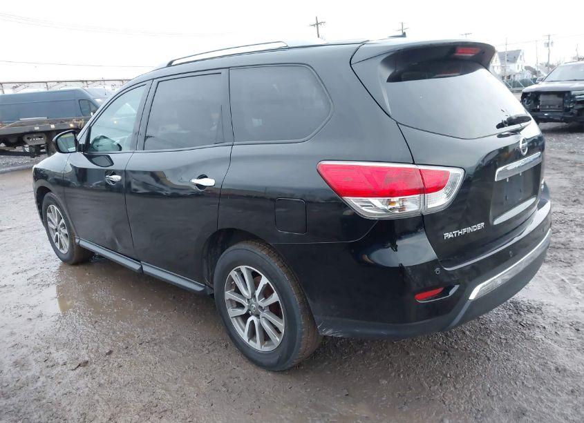 Photo 3 of 2014 Nissan Pathfinder SV (VIN 5N1AR2MM7EC622664)