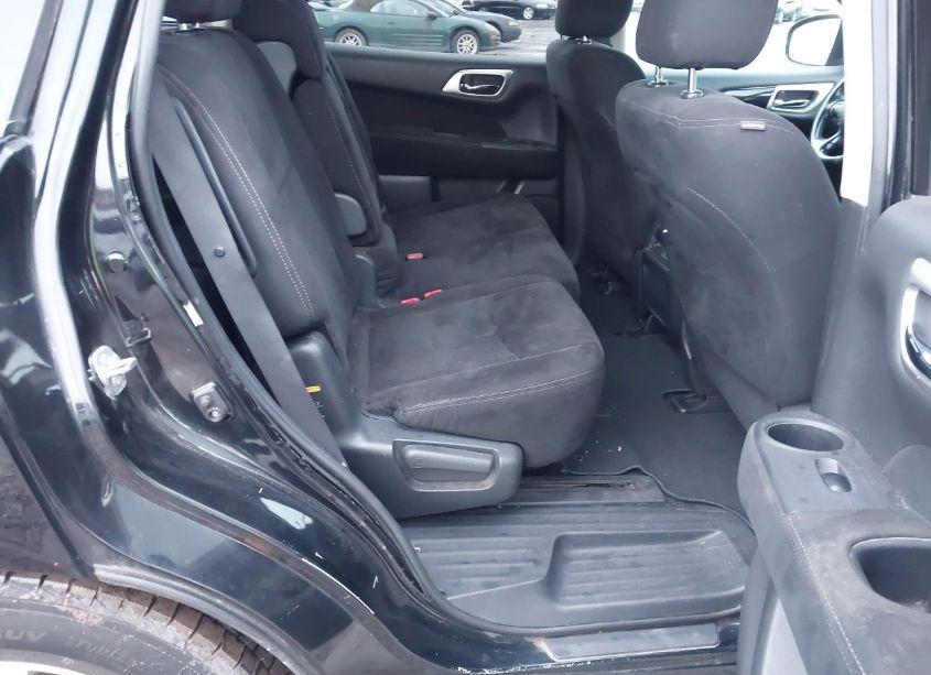 Photo 8 of 2014 Nissan Pathfinder SV (VIN 5N1AR2MM7EC622664)