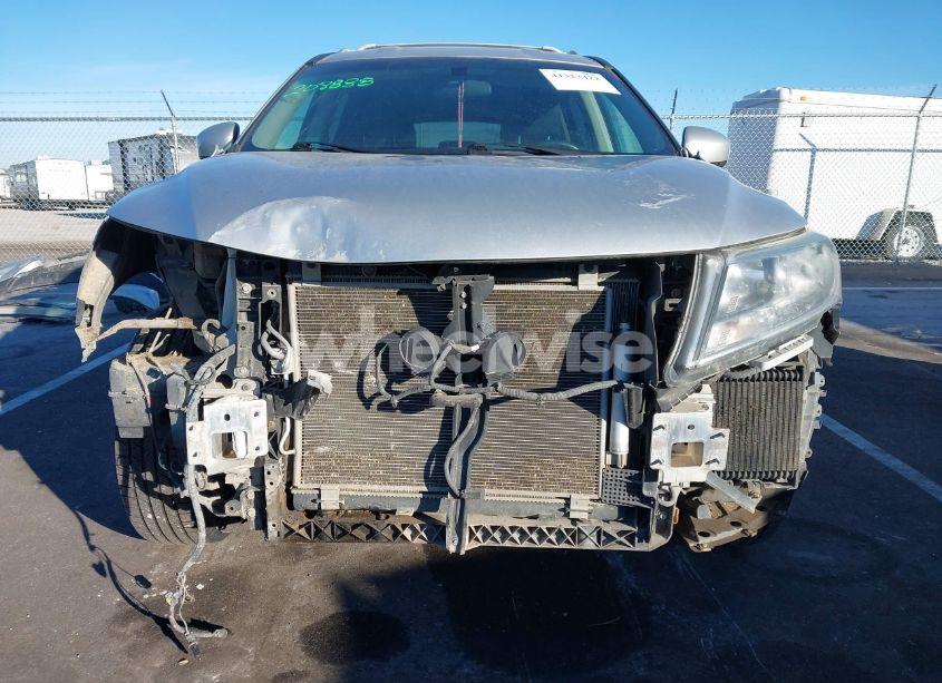 Photo 6 of 2014 Nissan Pathfinder SV (VIN 5N1AR2MM7EC629047)