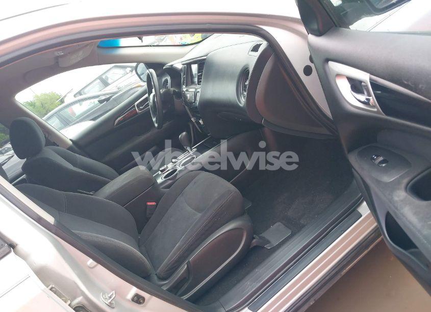 Photo 5 of 2014 Nissan Pathfinder S (VIN 5N1AR2MM7EC630151)