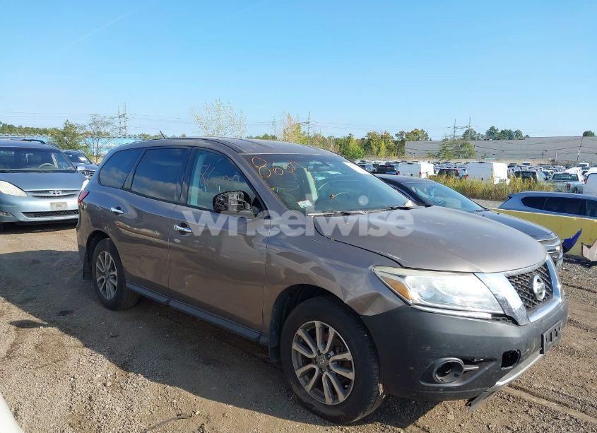 Photo 13 of 2014 Nissan Pathfinder S (VIN 5N1AR2MM7EC637407)