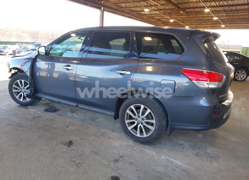 Photo 3 of 2014 Nissan Pathfinder S (VIN 5N1AR2MM7EC648441)