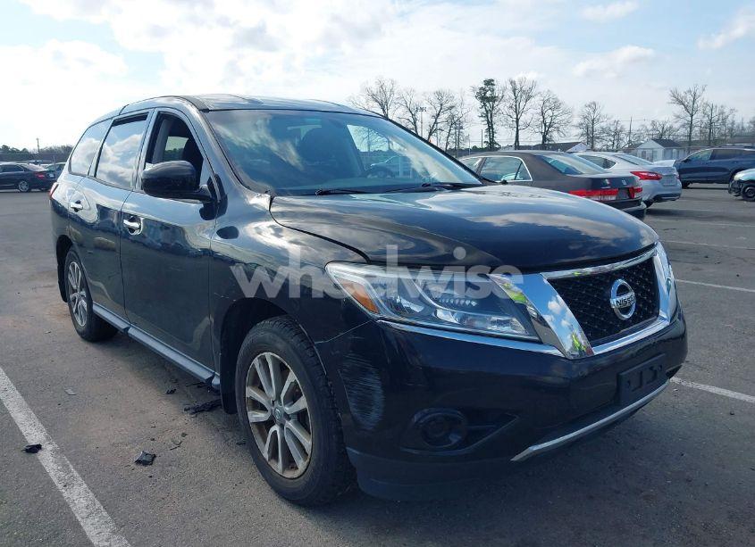 2014 Nissan Pathfinder S (VIN 5N1AR2MM7EC723543) main photo