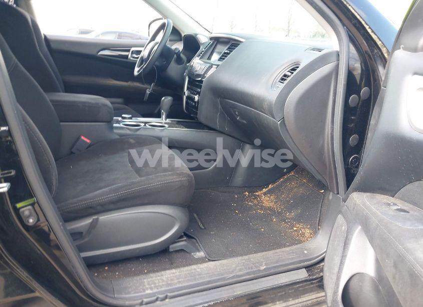 Photo 5 of 2014 Nissan Pathfinder S (VIN 5N1AR2MM7EC723543)