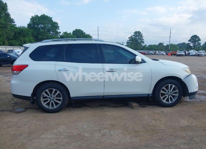 Photo 13 of 2014 Nissan Pathfinder SV (VIN 5N1AR2MM7EC729102)