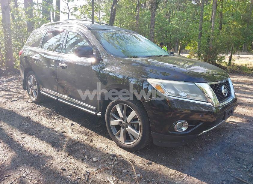2015 Nissan Pathfinder PLATINUM (VIN 5N1AR2MM7FC612623) main photo