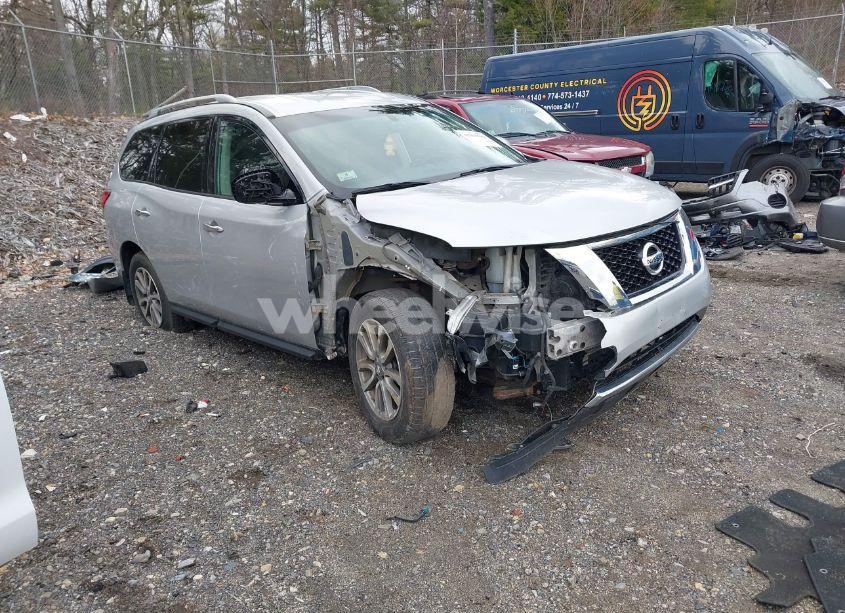 2016 Nissan Pathfinder SV (VIN 5N1AR2MM7GC609075) main photo