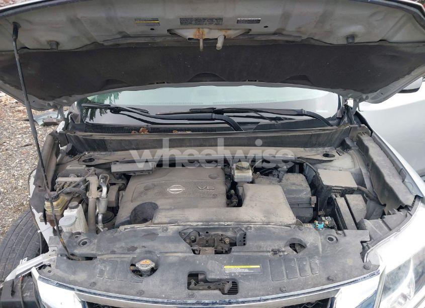 Photo 10 of 2016 Nissan Pathfinder SV (VIN 5N1AR2MM7GC609075)