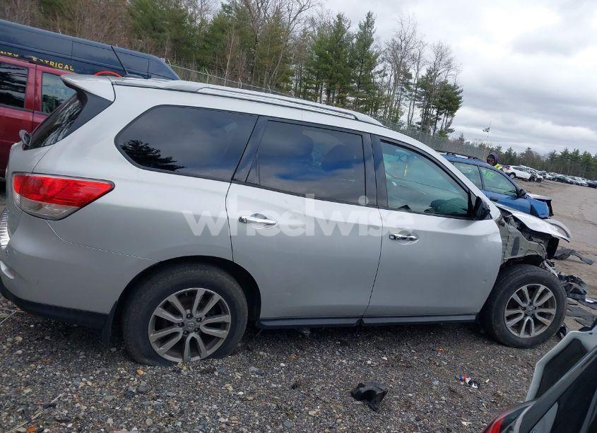 Photo 14 of 2016 Nissan Pathfinder SV (VIN 5N1AR2MM7GC609075)