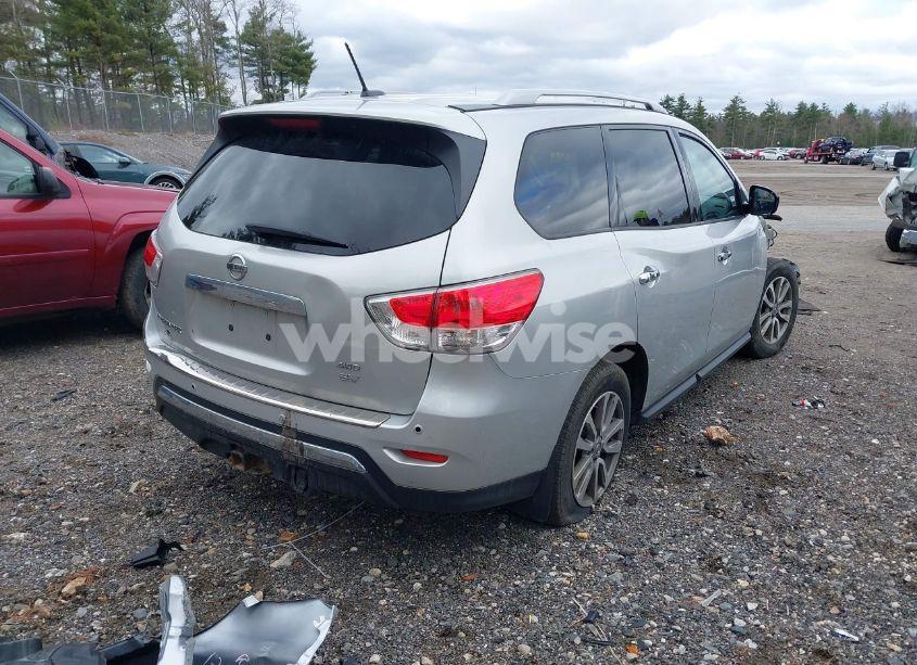 Photo 4 of 2016 Nissan Pathfinder SV (VIN 5N1AR2MM7GC609075)