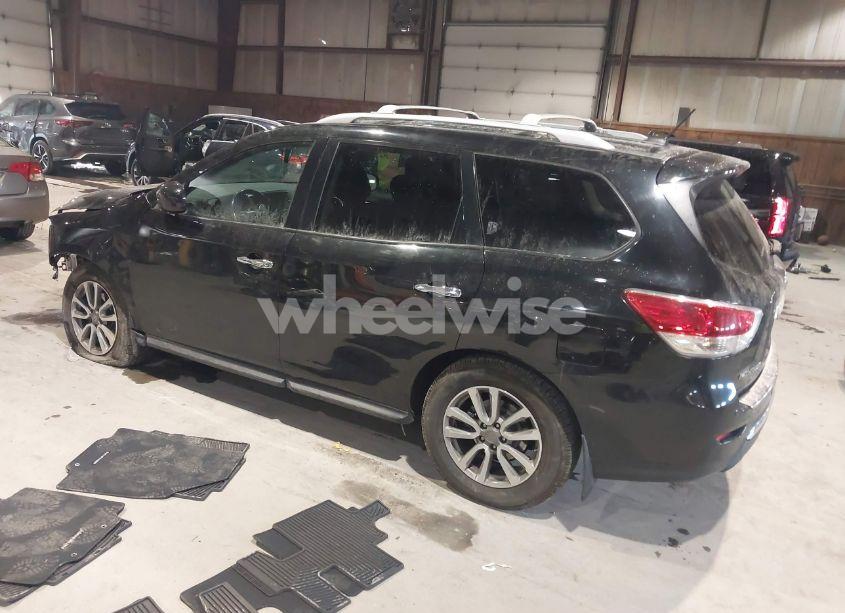 Photo 3 of 2016 Nissan Pathfinder SV (VIN 5N1AR2MM7GC665002)