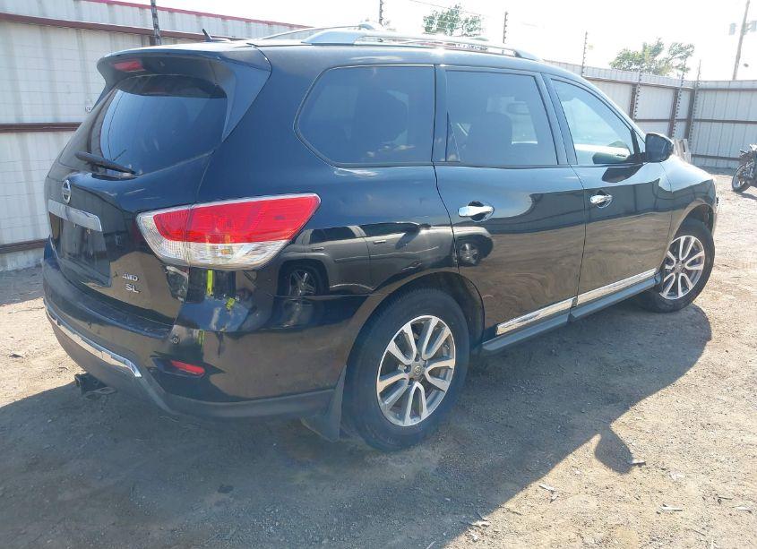 Photo 4 of 2013 Nissan Pathfinder SL (VIN 5N1AR2MM8DC606908)
