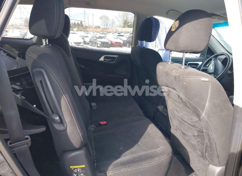 Photo 8 of 2013 Nissan Pathfinder SV (VIN 5N1AR2MM8DC667465)