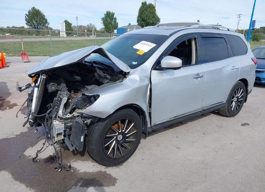 Photo 2 of 2013 Nissan Pathfinder PLATINUM (VIN 5N1AR2MM8DC676683)