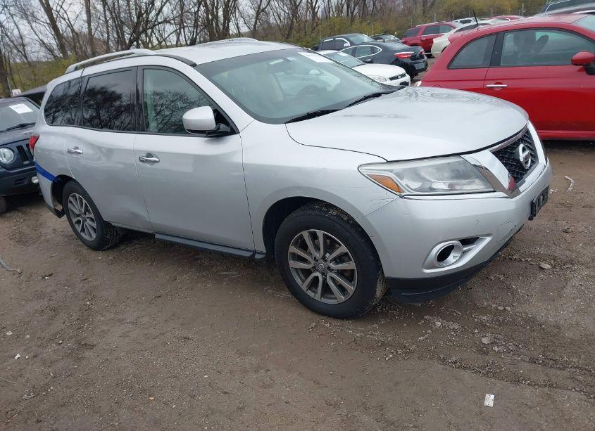 2014 Nissan Pathfinder SV (VIN 5N1AR2MM8EC633060) main photo