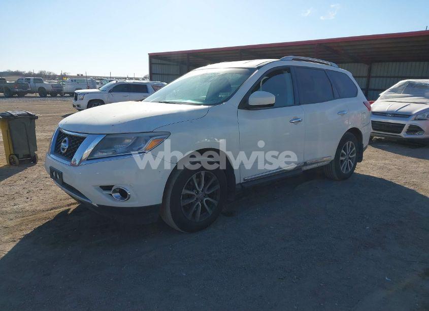 Photo 2 of 2014 Nissan Pathfinder SL (VIN 5N1AR2MM8EC671744)