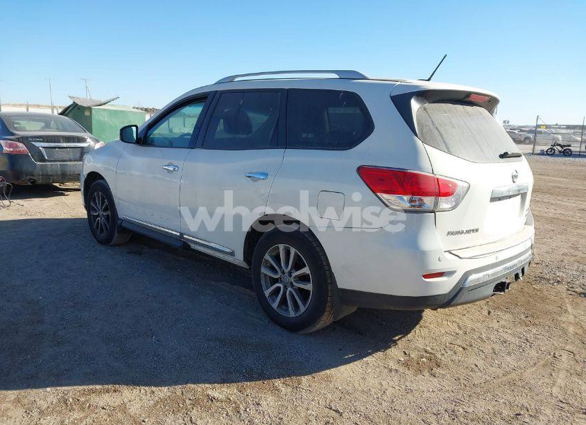 Photo 3 of 2014 Nissan Pathfinder SL (VIN 5N1AR2MM8EC671744)